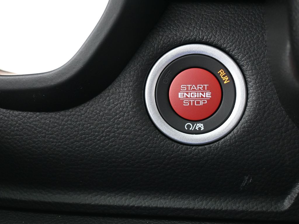 New 2026 Diamond Black Crystal Pearlcoat Ram RHO image 24