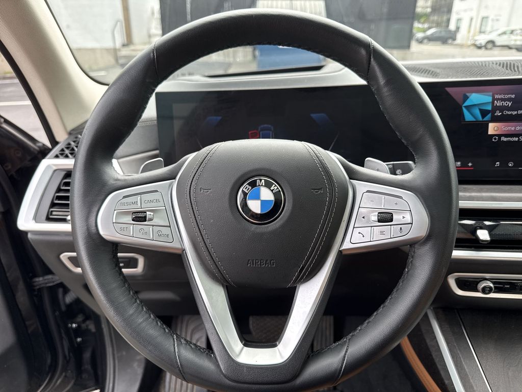Thumbnail: 2024 BMW X7 - 4