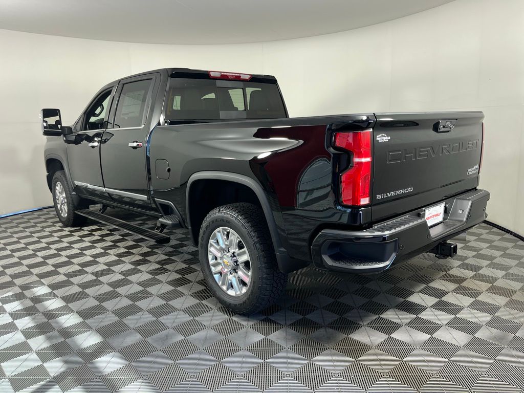 Thumbnail: 2025 Chevrolet Silverado 2500 - 3