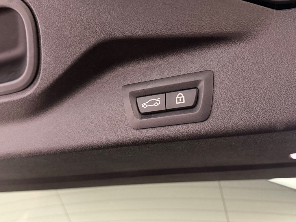 Thumbnail: 2023 BMW X5 - 31