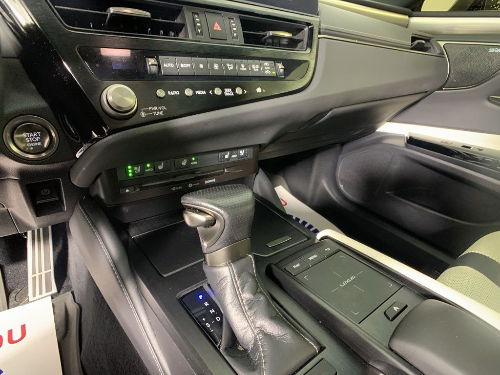 2022 Lexus ES 350 F Sport 22