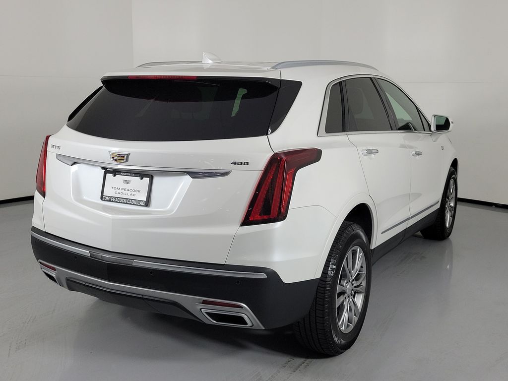 2020 Cadillac XT5 Premium Luxury White at Tom Peacock Cadillac