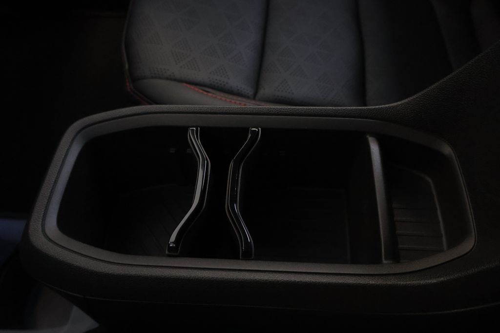 Thumbnail: 2027 Chevrolet Bolt EV - 27