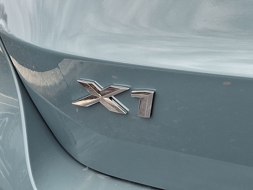 Thumbnail: 2026 BMW X1 - 11