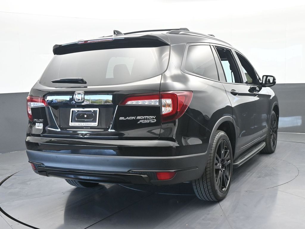 Used 2022 Black Honda Black Edition image 5