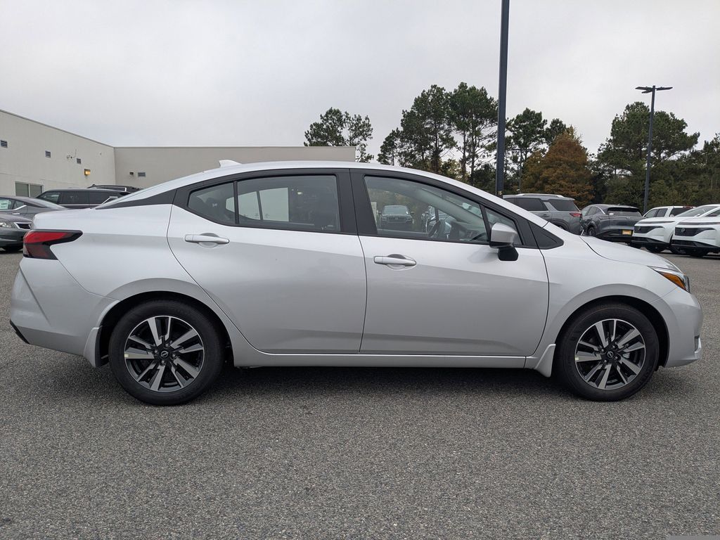 New 2025 Nissan Versa Sedan