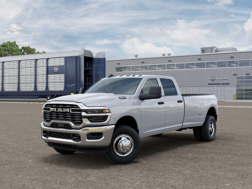 2026 RAM 3500 Tradesman Crew Cab LB DRW 4WD