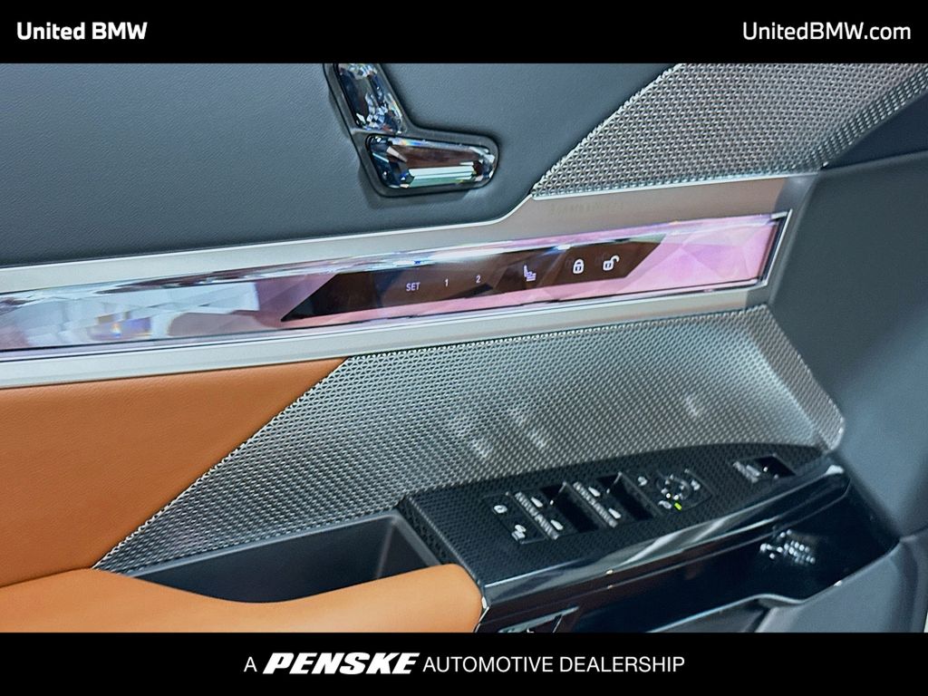 Thumbnail: 2026 BMW 7 Series - 3