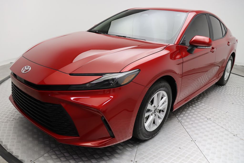 2025 Toyota Camry LE 2