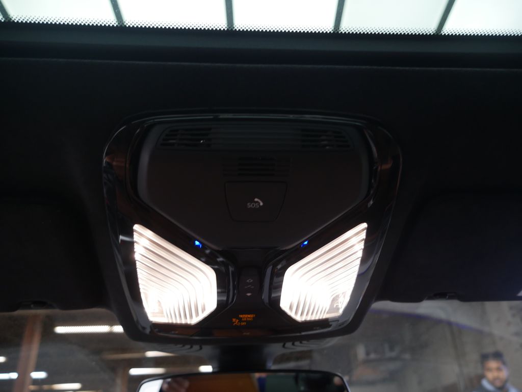 Thumbnail: 2020 BMW M5 - 27