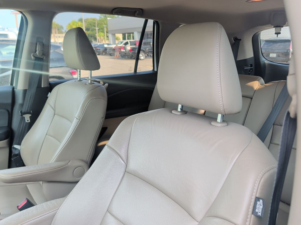2016 White Diamond Pearl Honda Pilot EX-L FWD SUV