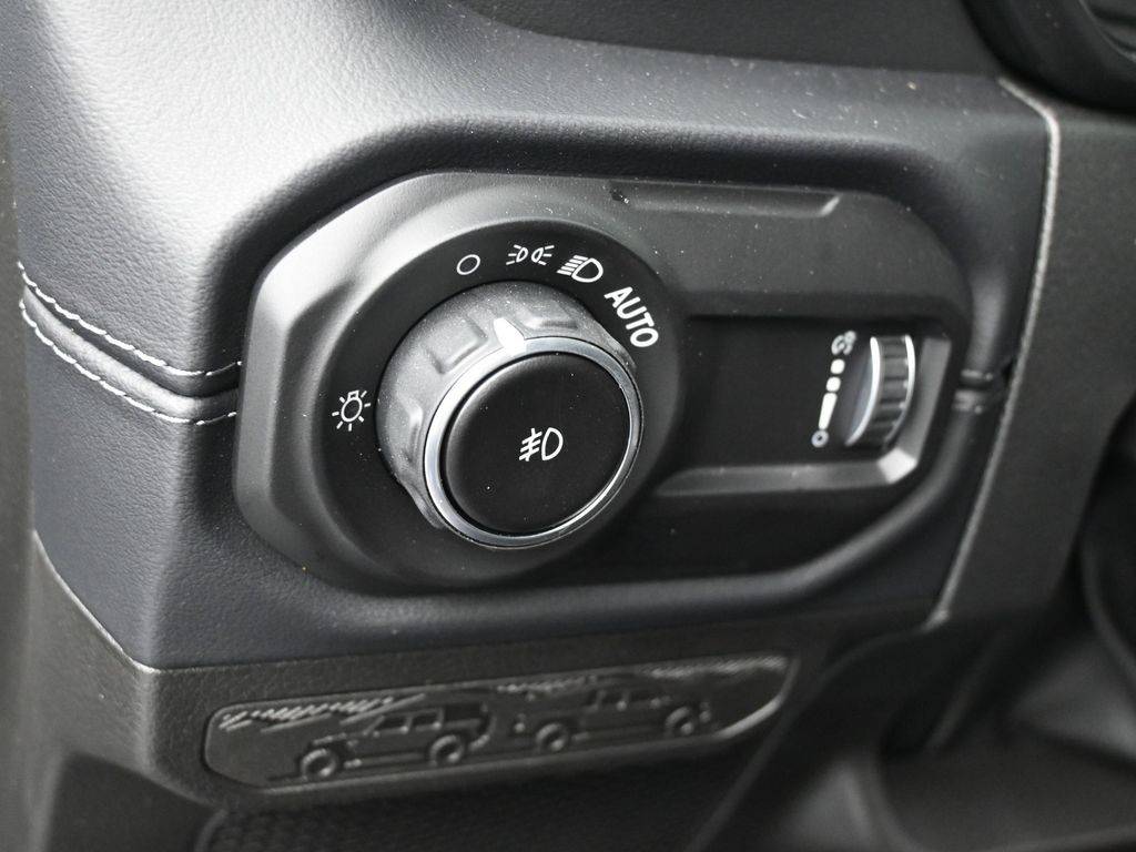 New 2025 Black Clearcoat Jeep Sahara image 14