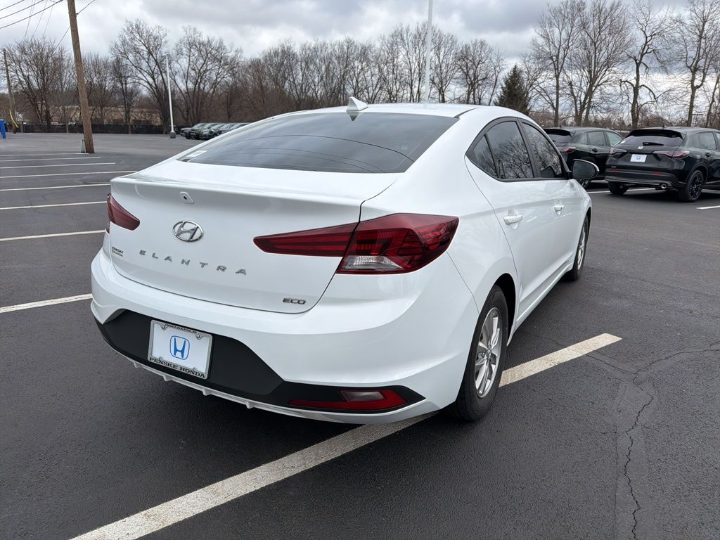 Thumbnail: 2019 Hyundai Elantra - 5