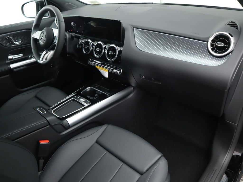 2025 Mercedes-Benz GLA 250 18