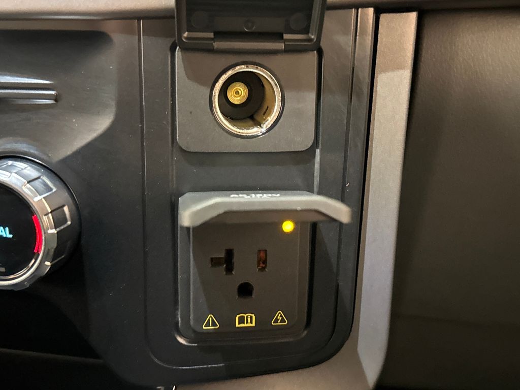 Certified Used 2025 White Ford XLT image 30