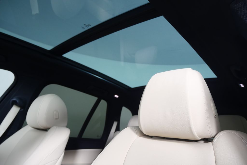 Thumbnail: 2020 BMW X5 - 12