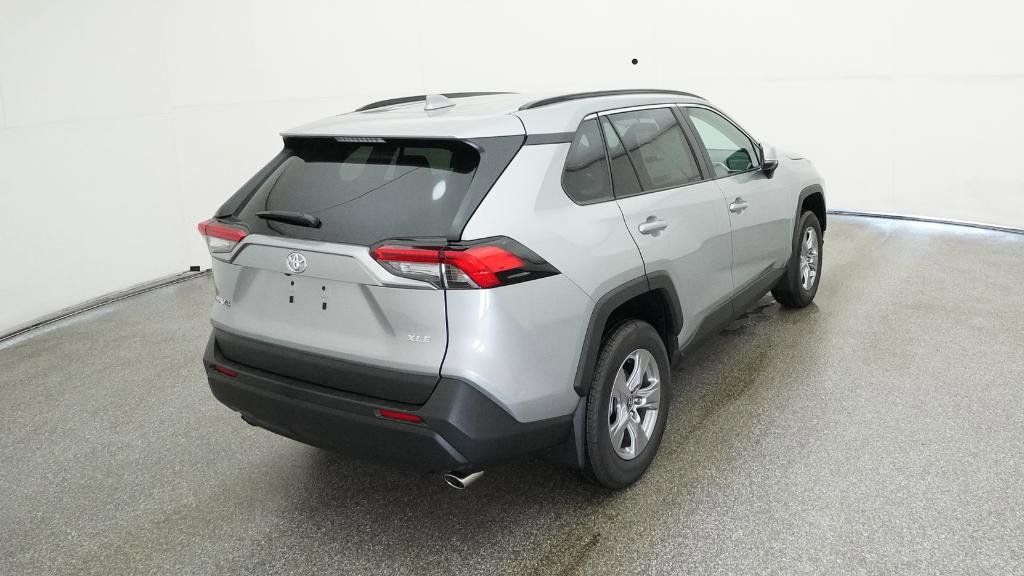 Thumbnail: 2025 Toyota RAV4 - 28