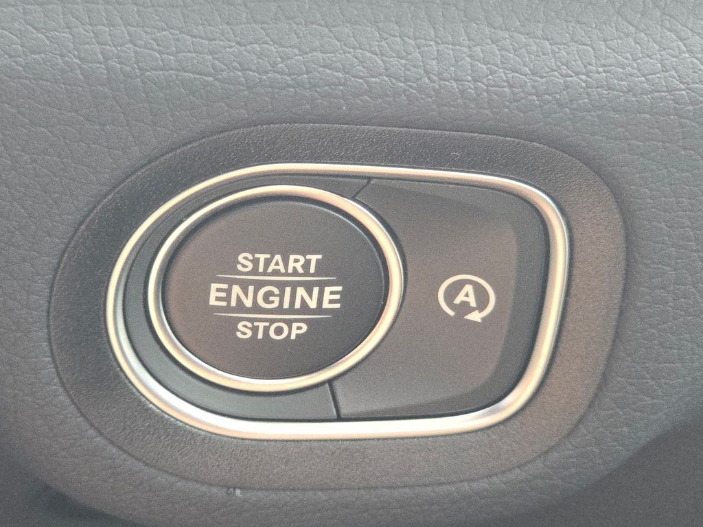 New 2026 White Mercedes-Benz GLE 350 image 39