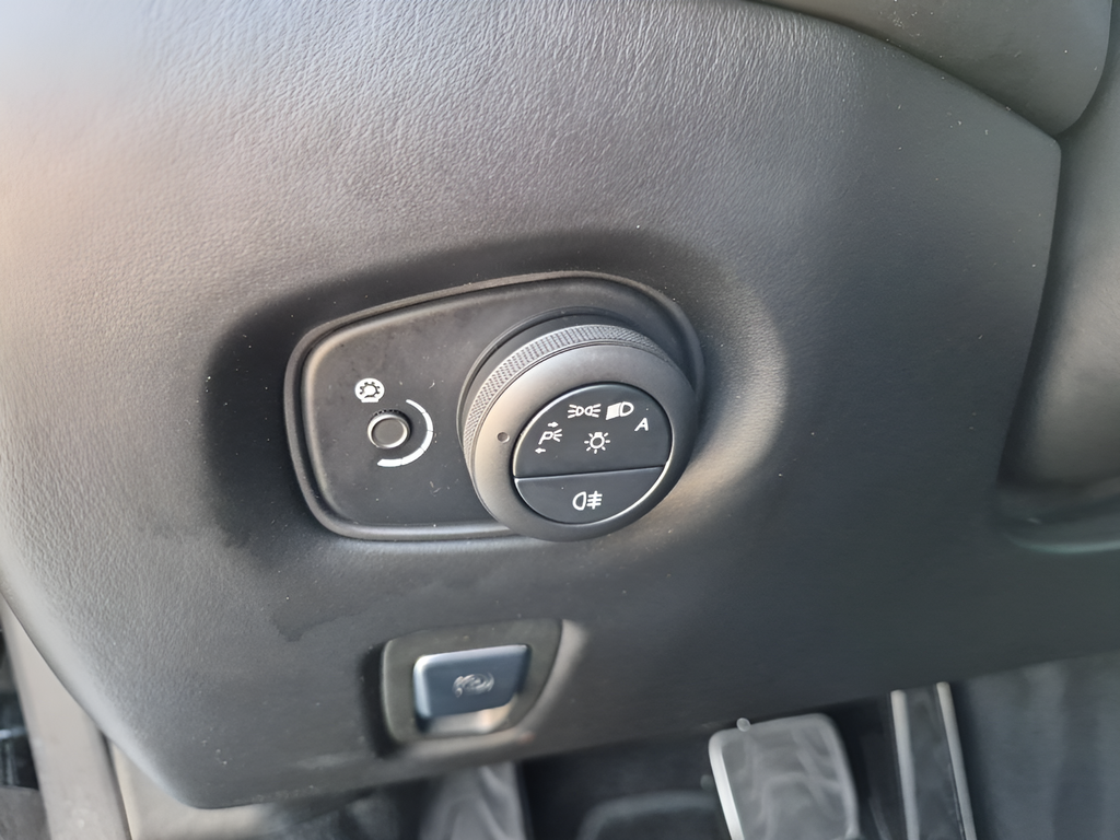 Used Car 2019 Aston Martin Vantage  Base For Sale Under $90,000 In Austin, Texas