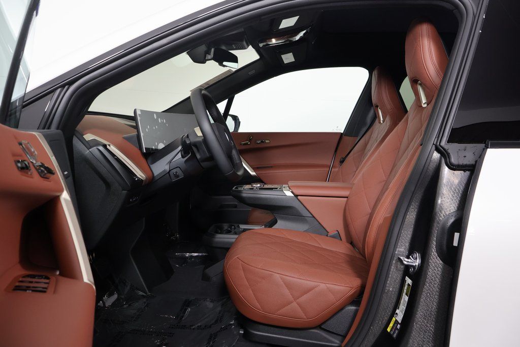 Thumbnail: 2026 BMW iX - 5