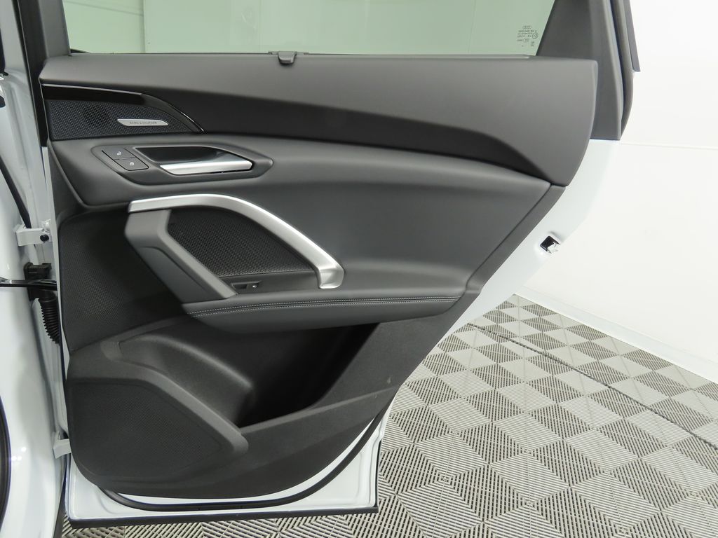 2025 Audi Q5 Premium 29