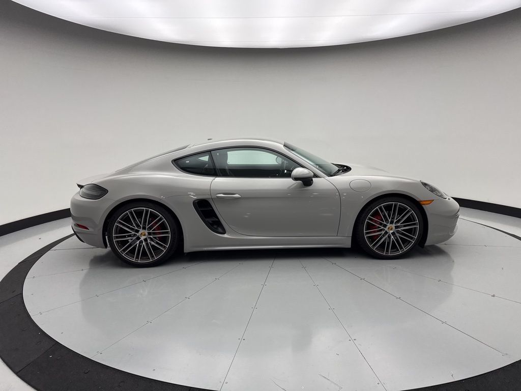 Thumbnail: 2022 Porsche 718 Cayman - 8