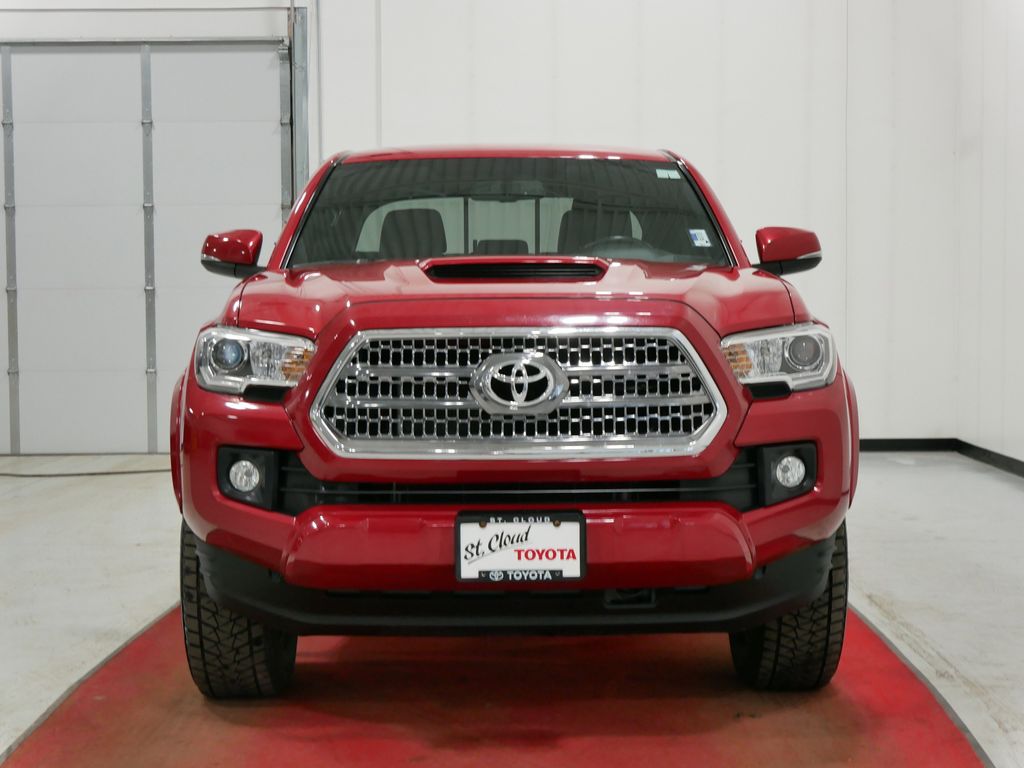 Used 2017 Toyota Tacoma TRD Sport with VIN 3TMCZ5AN3HM054234 for sale in Waite Park, Minnesota
