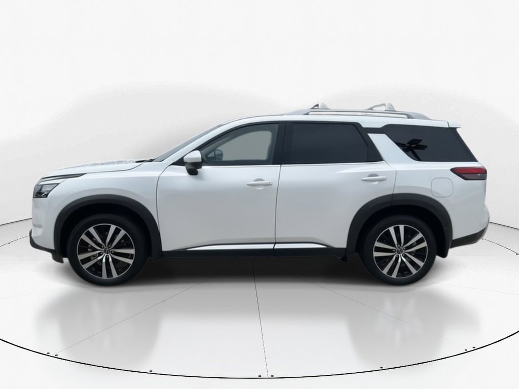 2025 Everest White Pearl Tricoat Nissan Pathfinder Platinum 4X4 SUV