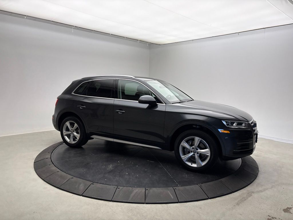Thumbnail: 2020 Audi Q5 - 9