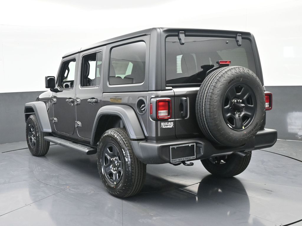 New 2026 Granite Crystal Metallic Clearcoat Jeep Sport image 4