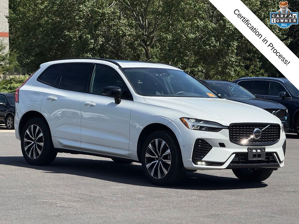 2024 Volvo XC60 Blanco (Crystal White Metallic) SUV/Crossover Tracción en las cuatro ruedas Automática
