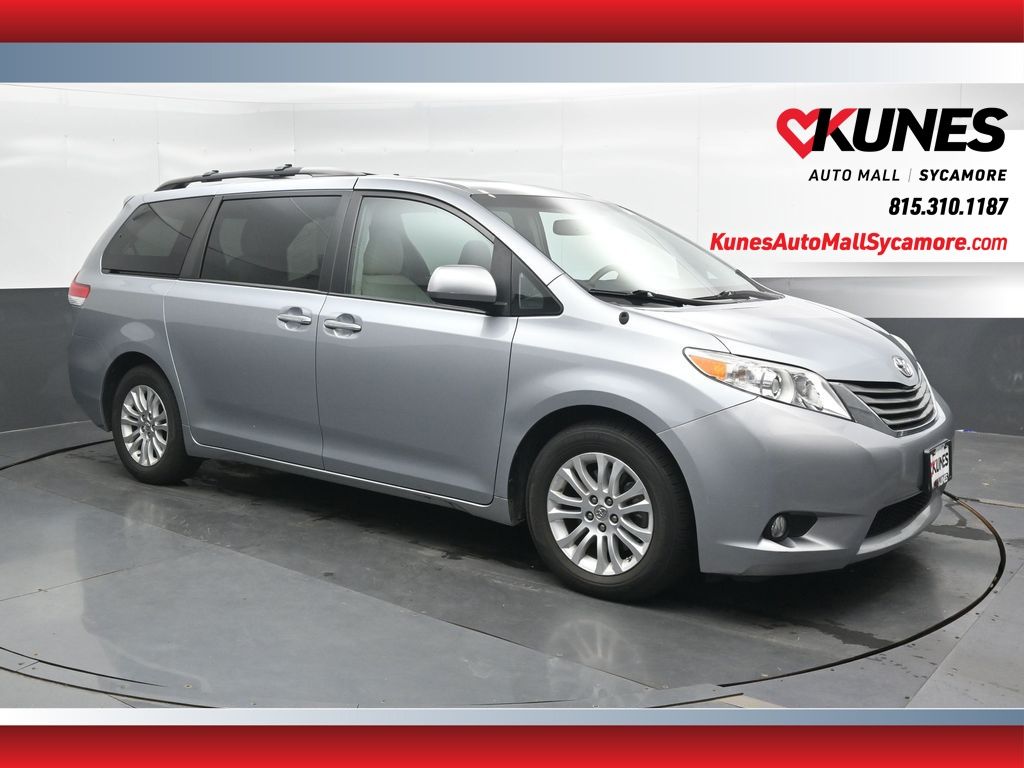 Silver Sky Metallic 2014 Toyota Sienna Minivan Front-Wheel Drive 6-Speed Automatic Overdrive