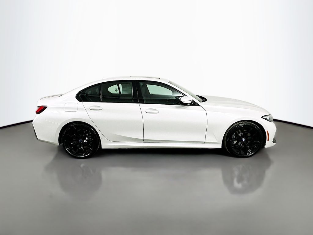 Thumbnail: 2026 BMW 3 Series - 4