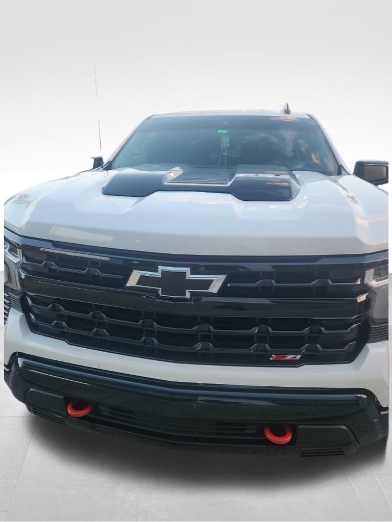 2024 Chevrolet Silverado 1500 LT Trail Boss 2