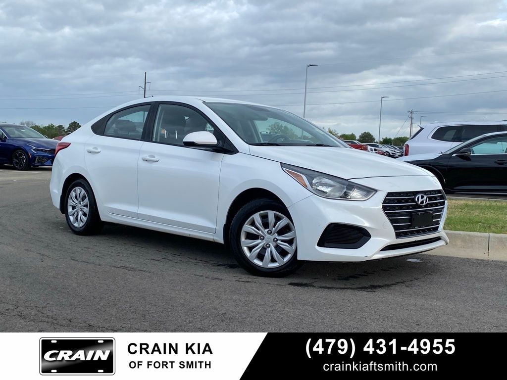 Frost White Pearl 2019 Hyundai Accent SE Sedan FWD Sedan Front-Wheel Drive 6-Speed Automatic