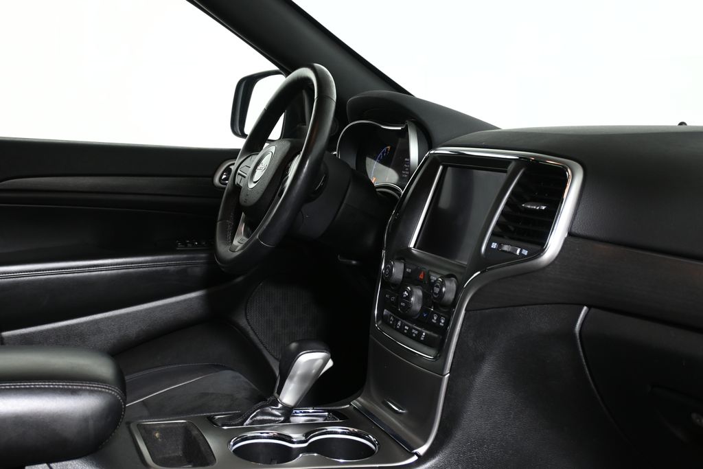 Thumbnail: 2018 Jeep Grand Cherokee - 31