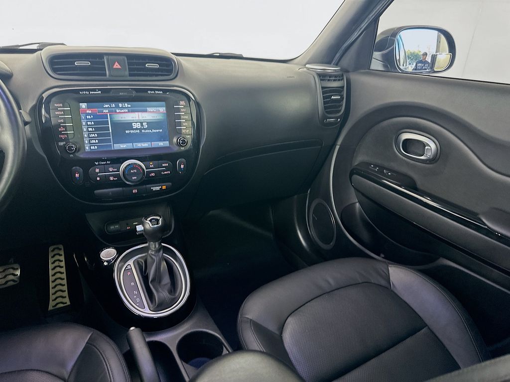 Thumbnail: 2015 Kia Soul - 23