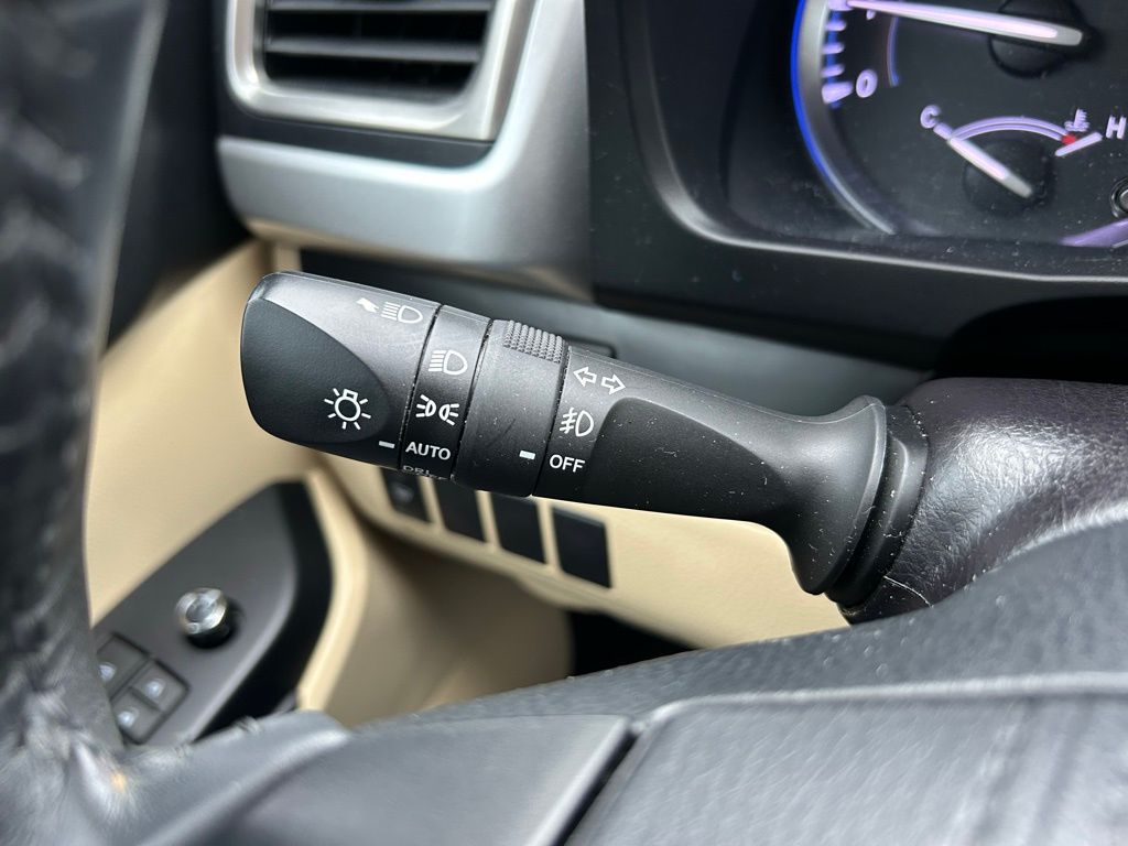2019 Toyota Highlander SE 21