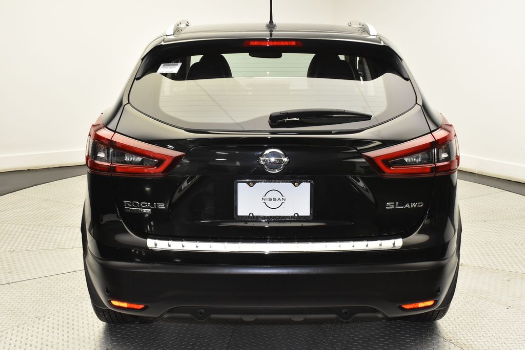 2022 Nissan Rogue Sport SL 6