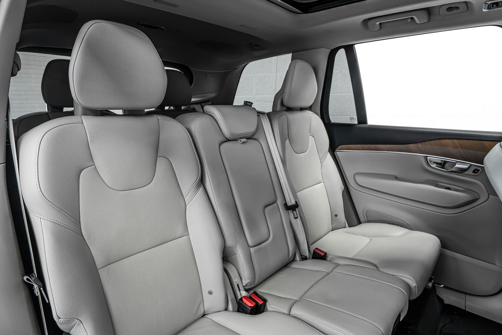2022 Volvo XC90