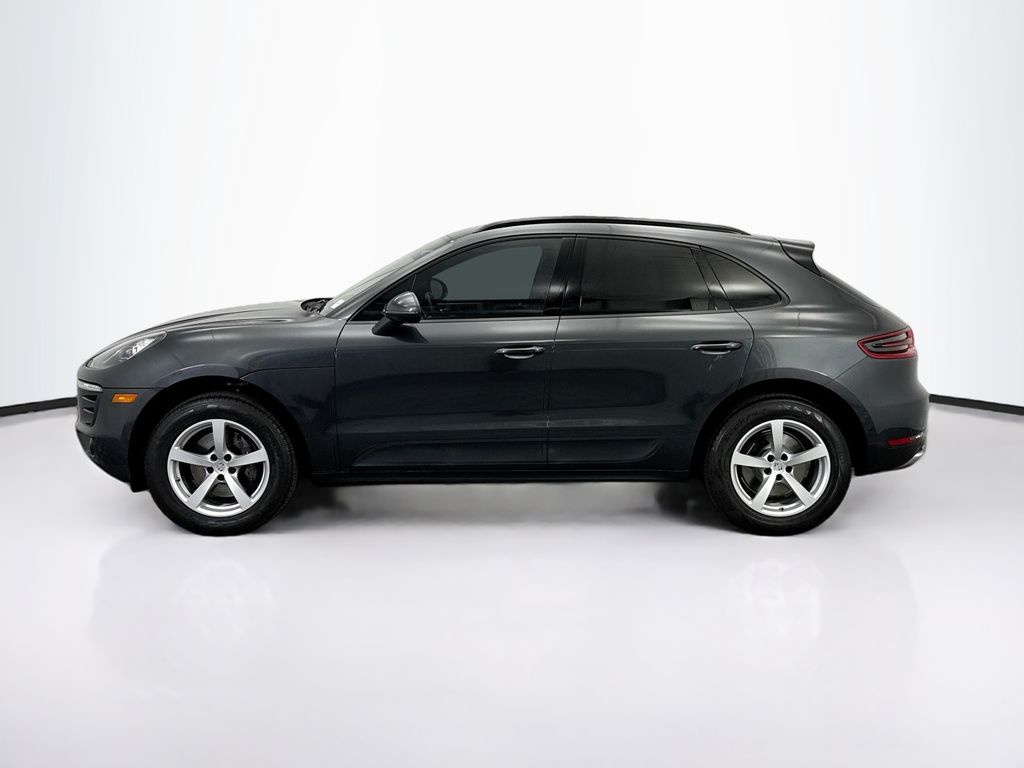 Thumbnail: 2017 Porsche Macan - 8