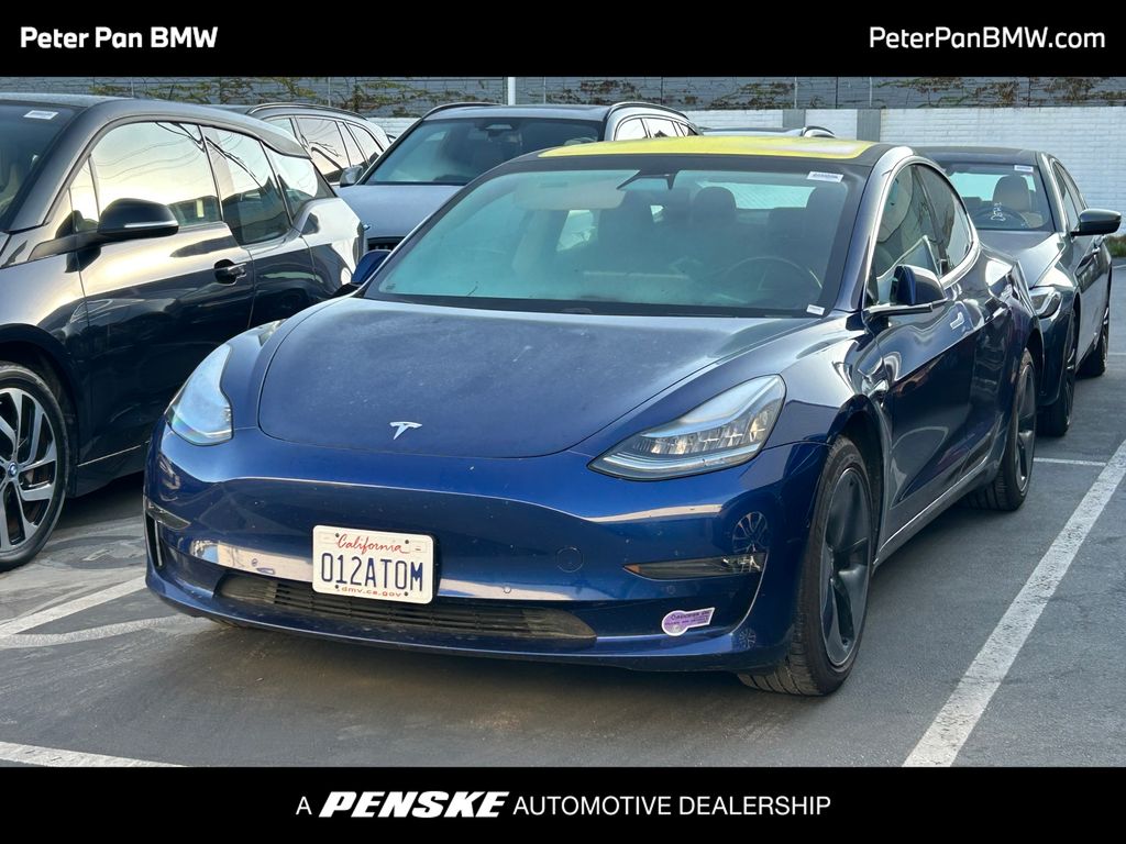 Thumbnail: 2019 Tesla Model 3 - 1