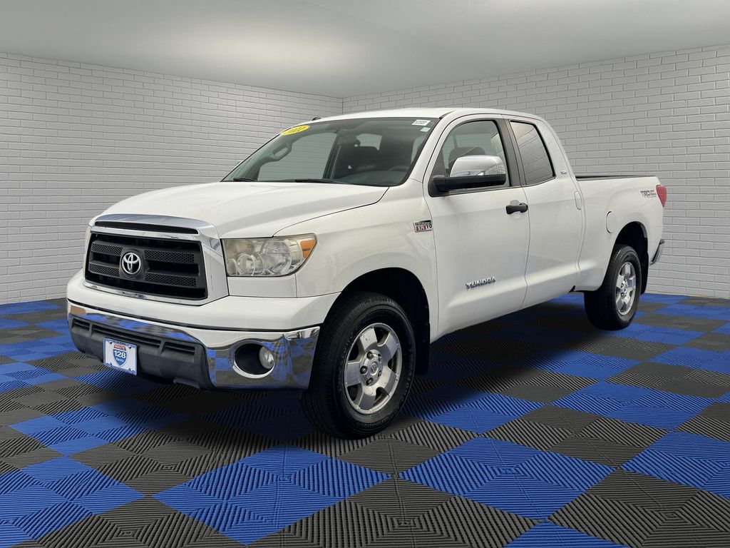 Super White 2011 Toyota Tundra Pickup Truck Four-Wheel Drive 6-Speed Automatic