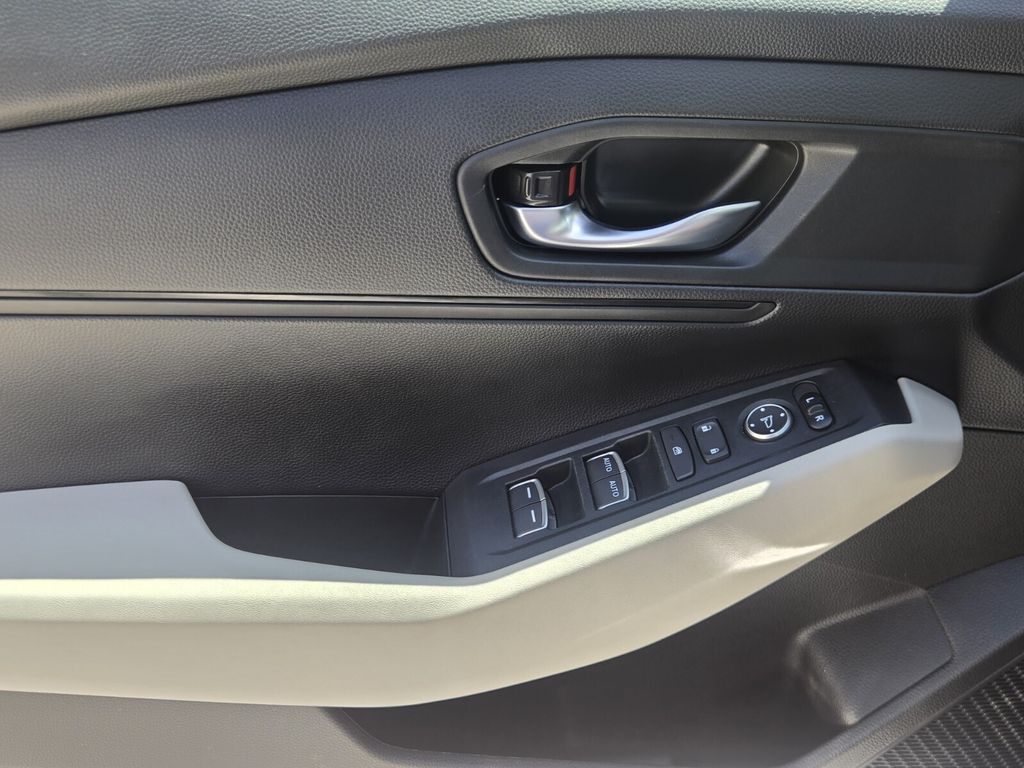 2025 Honda Accord - $25,798