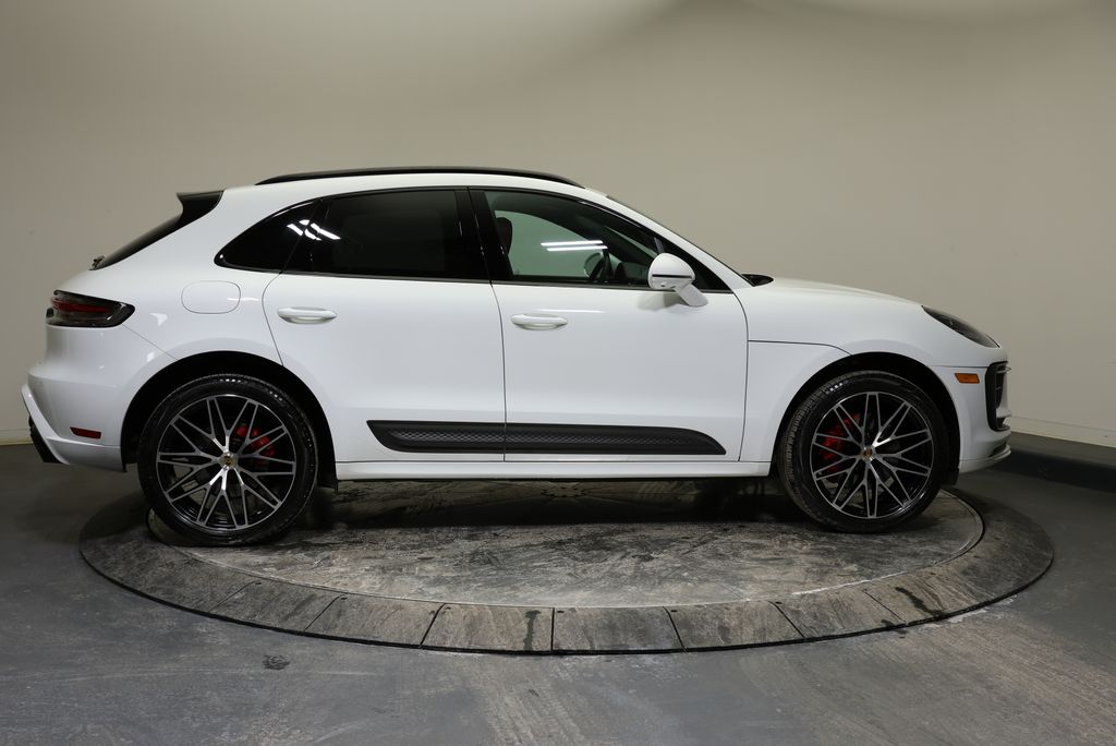 Thumbnail: 2024 Porsche Macan - 8