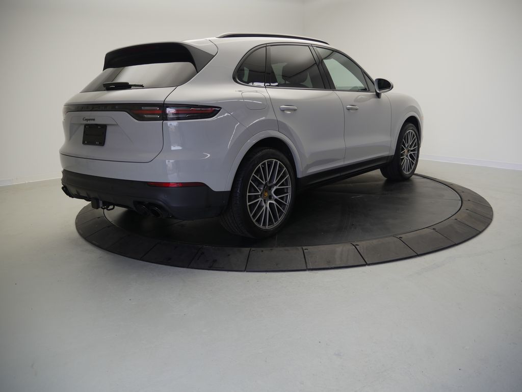 Thumbnail: 2023 Porsche Cayenne - 7