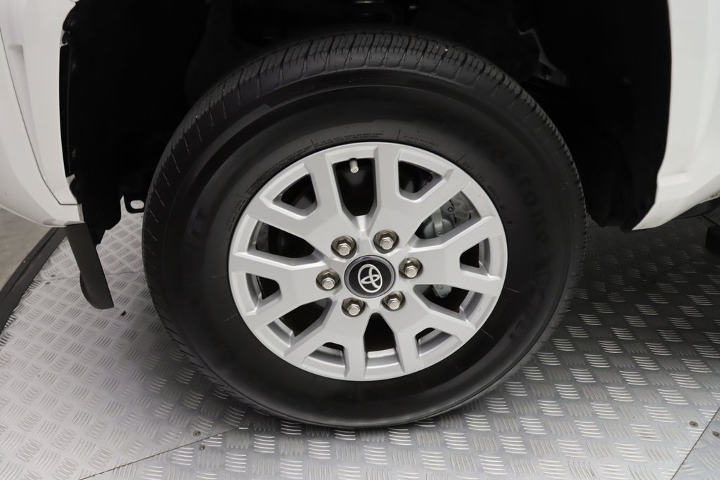 Thumbnail: 2024 Toyota Tacoma - 4