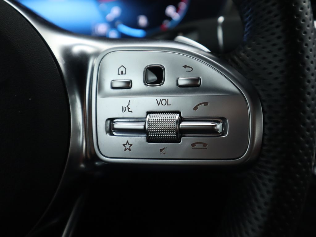 Thumbnail: 2022 Mercedes-Benz GLC - 12