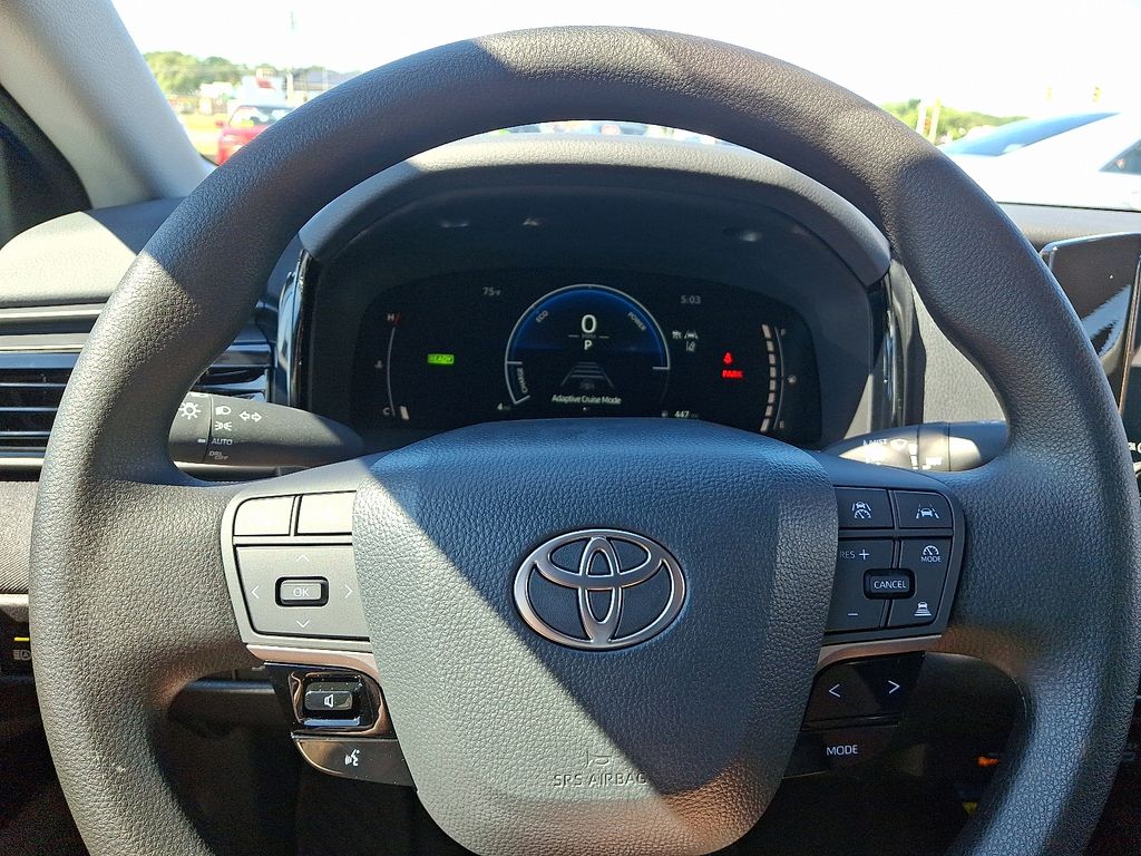 Thumbnail: 2025 Toyota Camry - 19