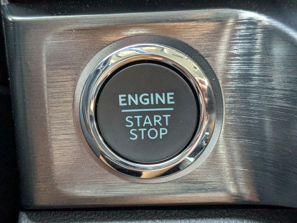 2025 Ford F-350 Super Duty Lariat